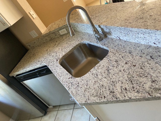 5611 Bidwell Parkway #103 Sarasota FL 34233 A4684693 image6