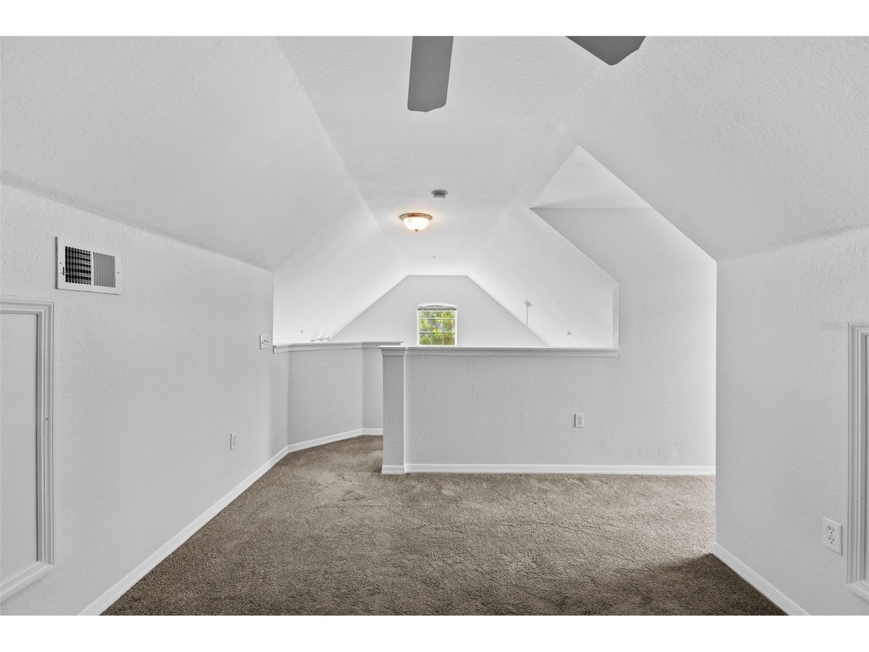 5611 Bidwell Parkway #204 Sarasota FL 34233 A4698652 image20