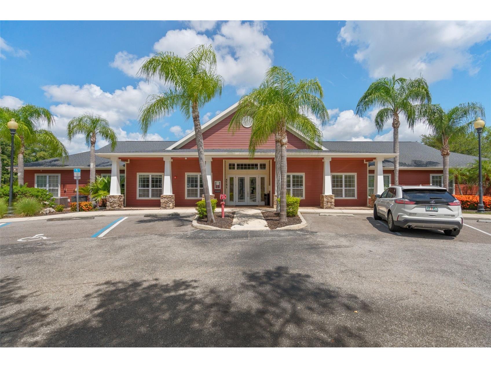 5611 Bidwell Parkway #204 Sarasota FL 34233 A4698652 image25