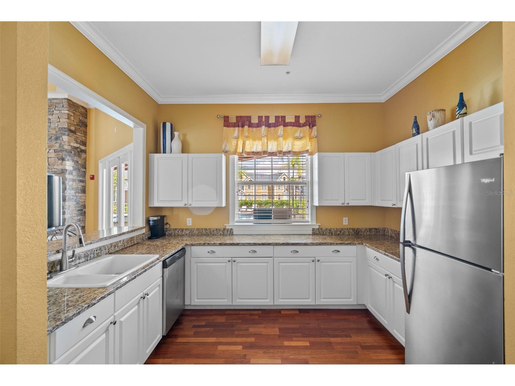 5611 Bidwell Parkway #204 Sarasota FL 34233 A4698652 image31