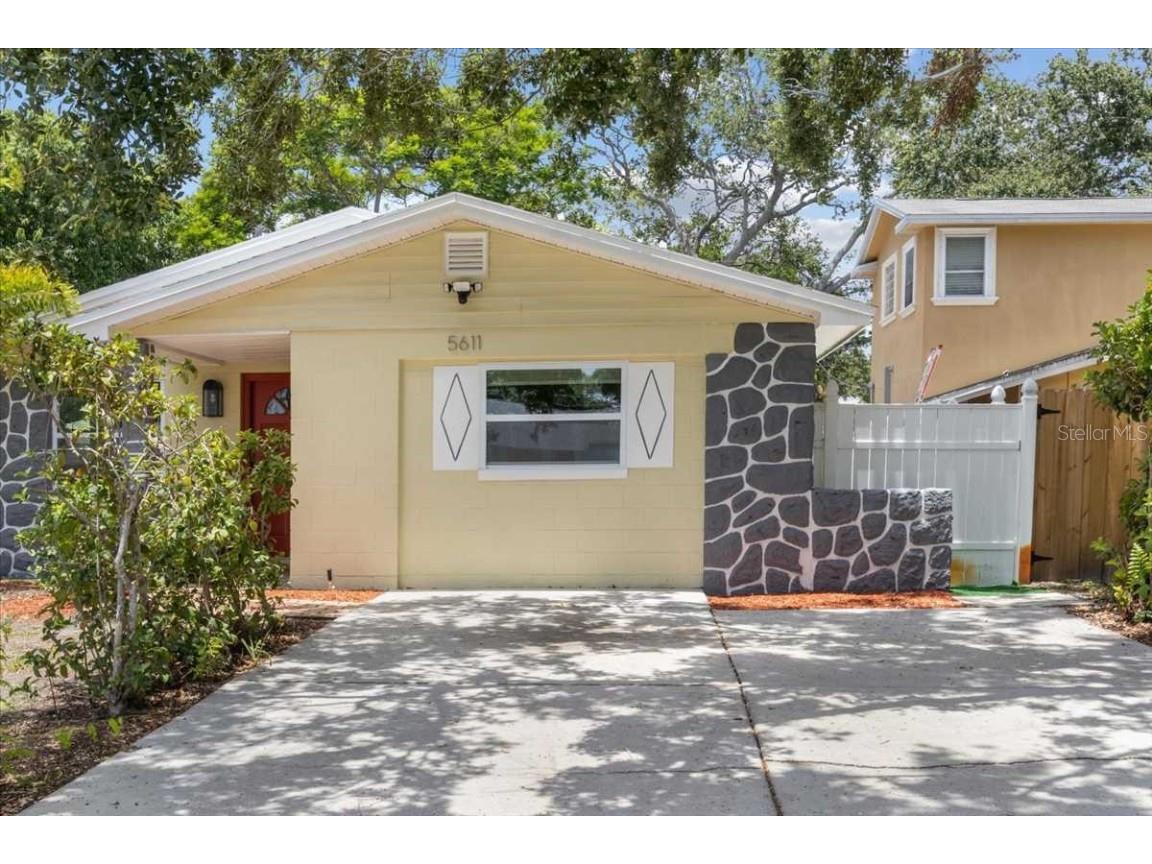 5611 Burlington Avenue N Saint Petersburg FL 33710 TB8395293 image2