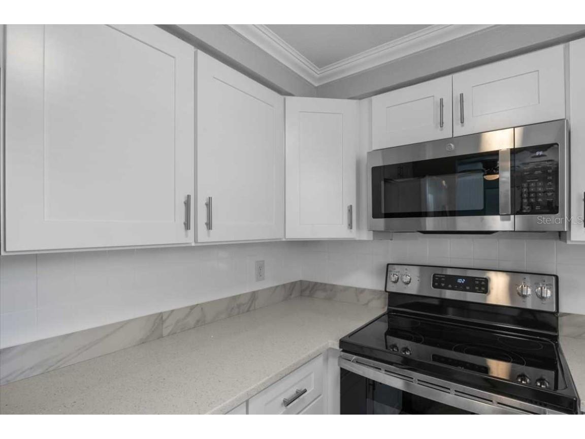 5611 Burlington Avenue N Saint Petersburg FL 33710 TB8395293 image20