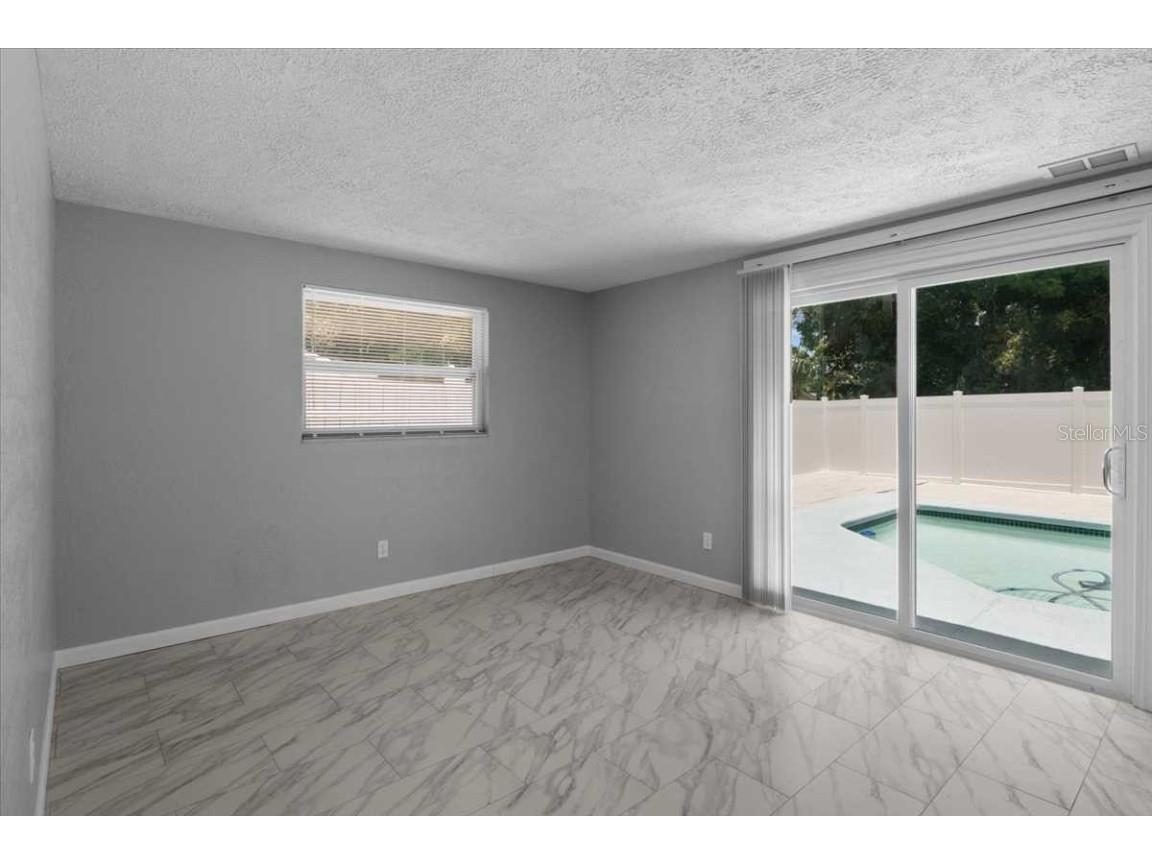 5611 Burlington Avenue N Saint Petersburg FL 33710 TB8395293 image34