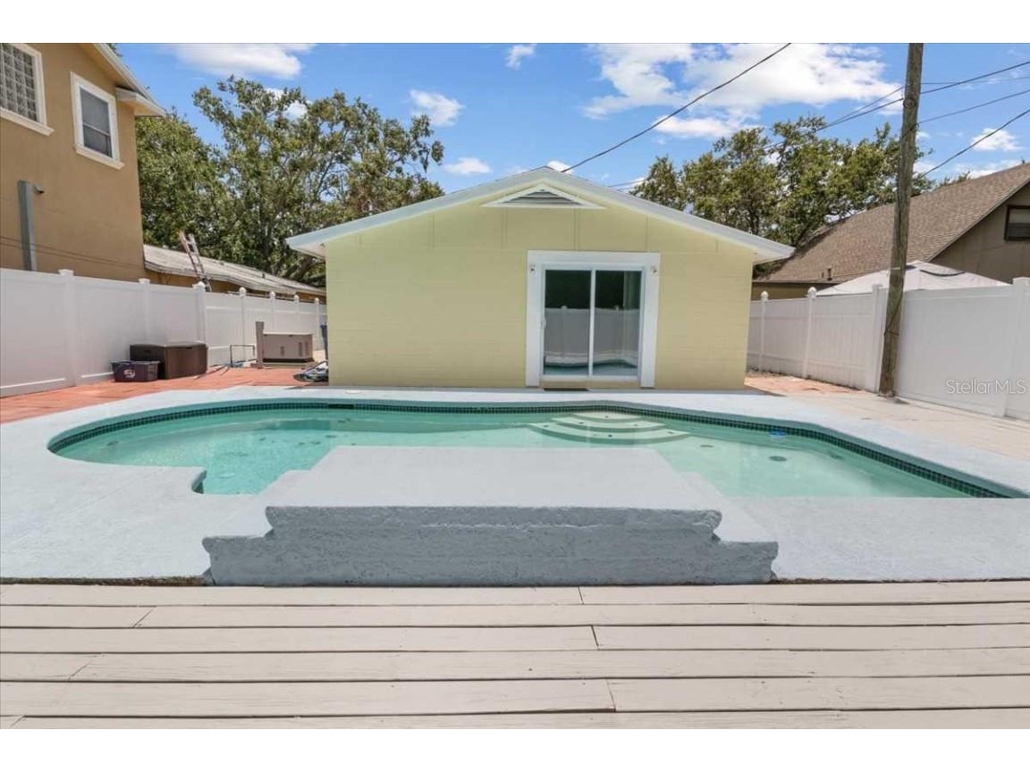 5611 Burlington Avenue N Saint Petersburg FL 33710 TB8395293 image39