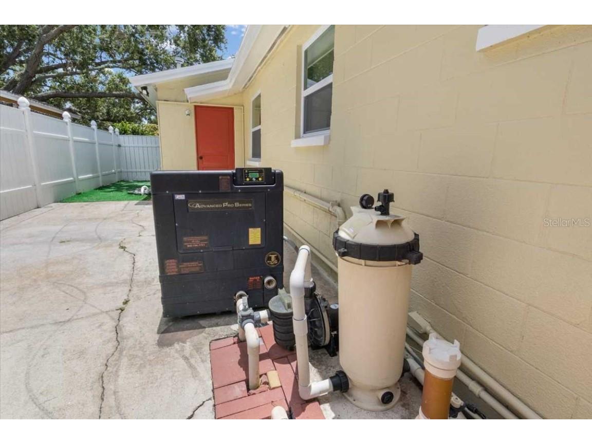 5611 Burlington Avenue N Saint Petersburg FL 33710 TB8395293 image44