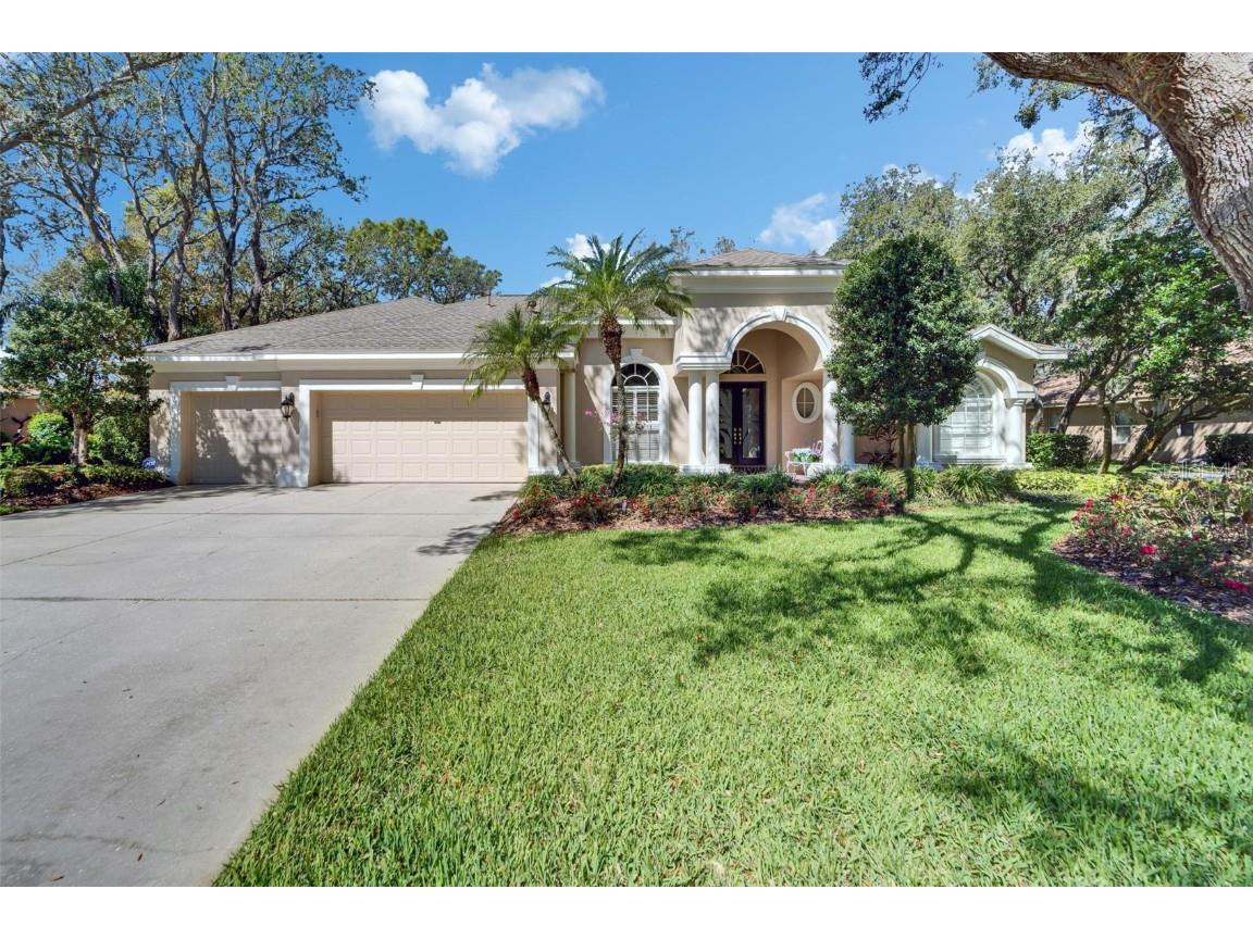 5611 Eagleglen Place Lithia FL 33547 TB8361083 image1