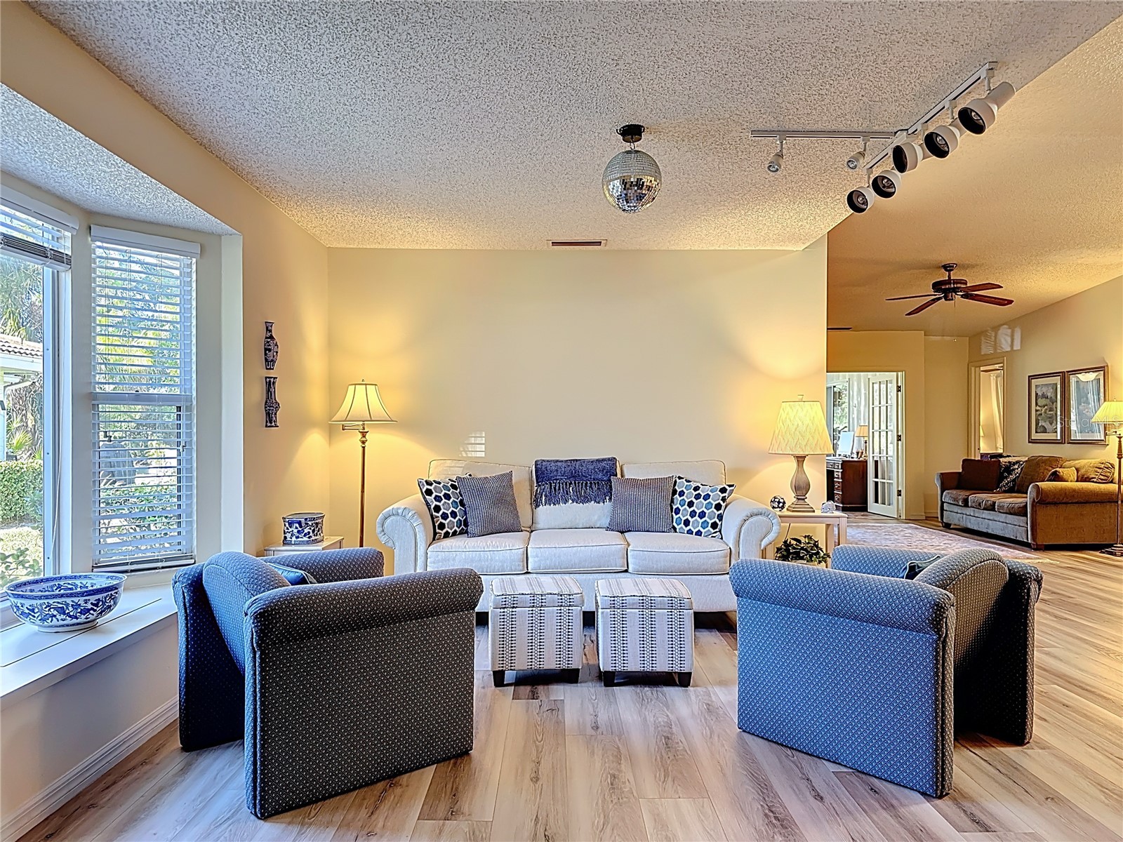 5611 Garden Lakes Drive Bradenton FL 34203 A4683531 image4