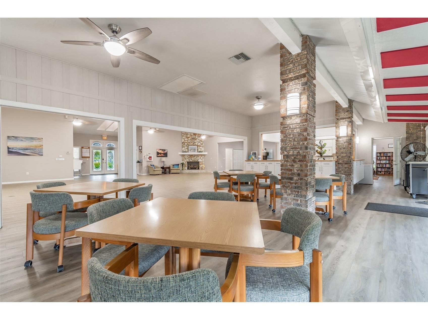 5611 Garden Lakes Drive Bradenton FL 34203 A4683531 image46