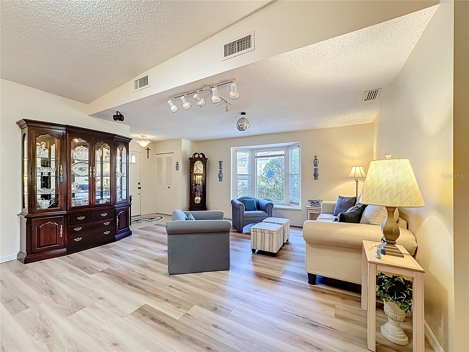 5611 Garden Lakes Drive Bradenton FL 34203 A4683531 image8