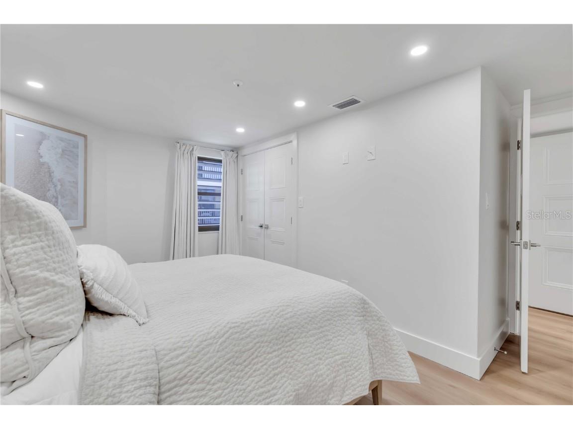 5611 Gulf Of Mexico Drive #1 Longboat Key FL 34228 A4609144 image6