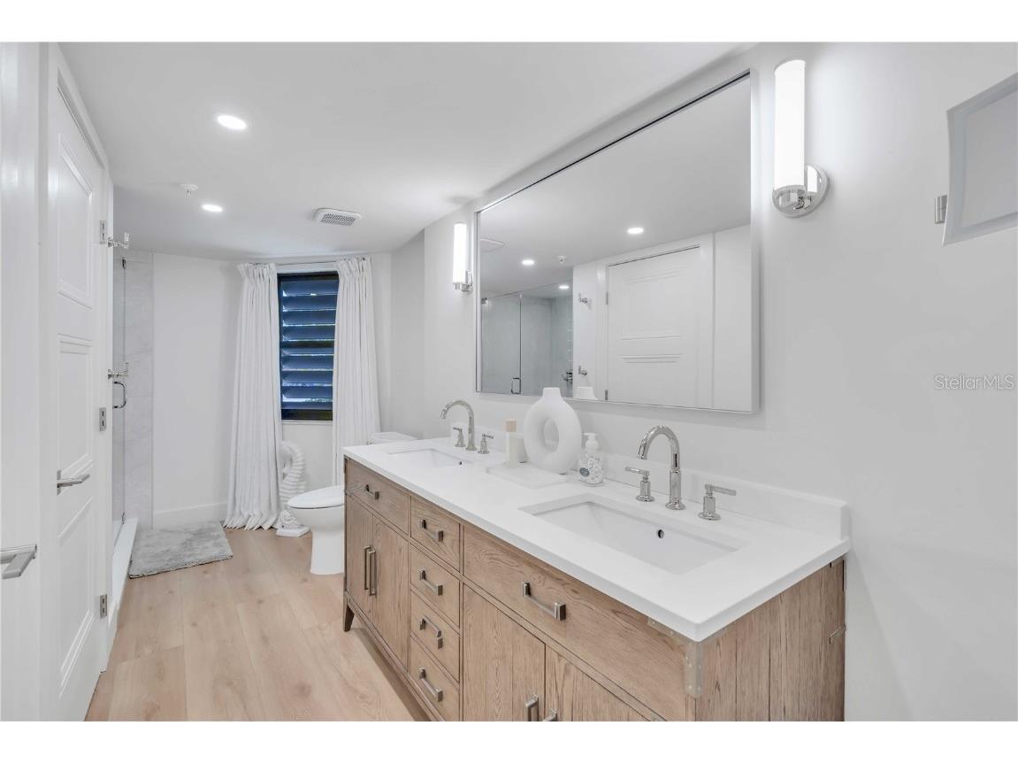 5611 Gulf Of Mexico Drive #1 Longboat Key FL 34228 A4609144 image7