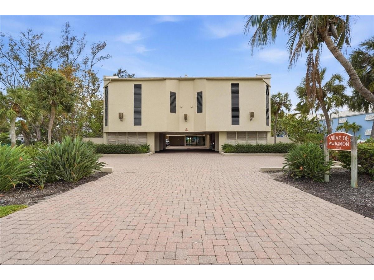5611 Gulf Of Mexico Drive #3 Longboat Key FL 34228 A4689637 image1