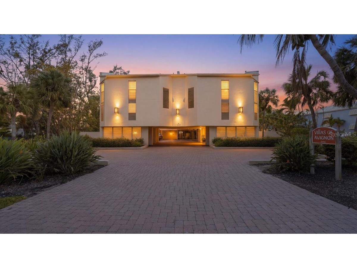 5611 Gulf Of Mexico Drive #3 Longboat Key FL 34228 A4689637 image2