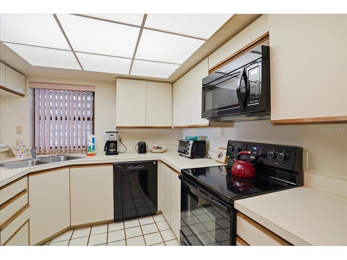 5611 Gulf Of Mexico Drive #3 Longboat Key FL 34228 A4689637 image23