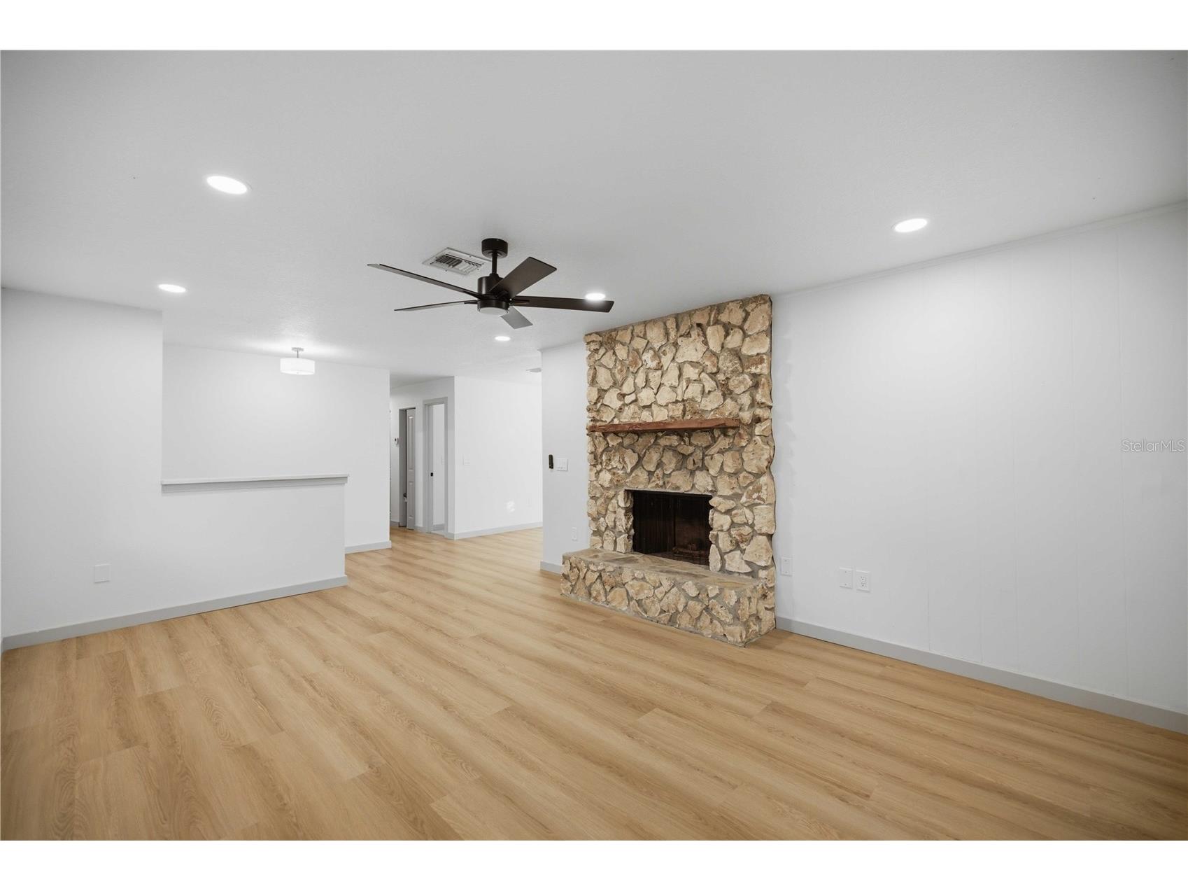 5611 NE 5th Place Ocala FL 34470 OM726060 image9