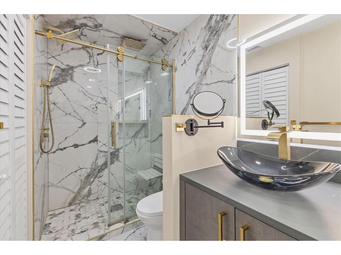 5611 Summer Side Lane #46B Sarasota FL 34231 A4628828 image20