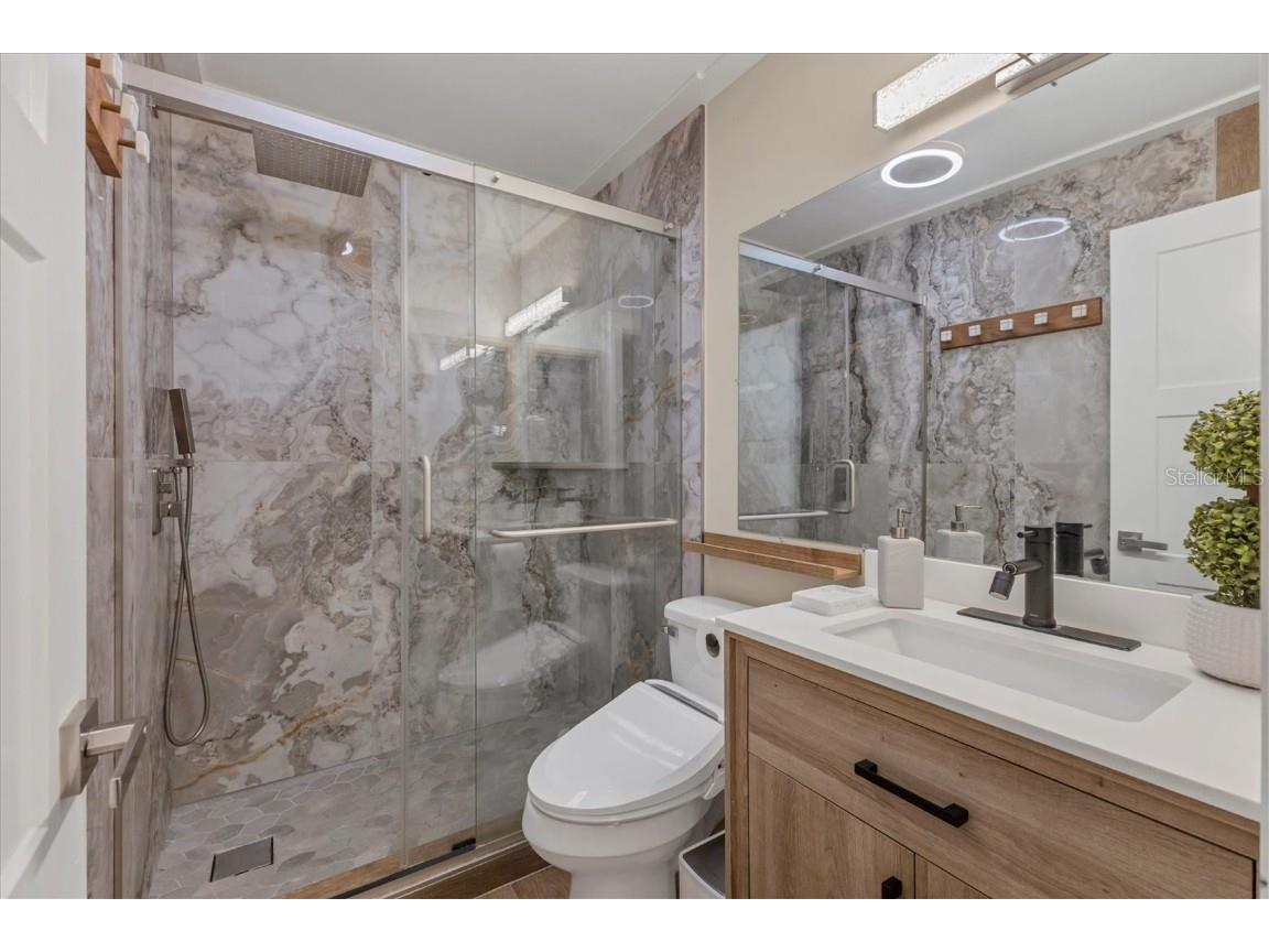 5611 Summer Side Lane #46B Sarasota FL 34231 A4628828 image23