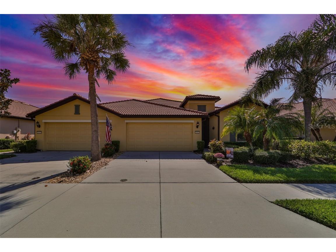 5611 Sunset Falls Drive Apollo Beach FL 33572 T3482066 image1