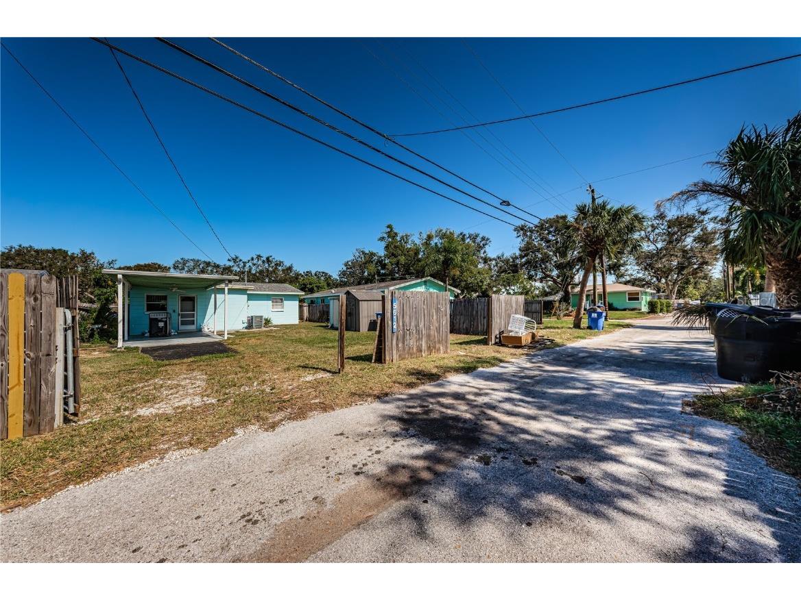 5612 Burlington Avenue N Saint Petersburg FL 33710 TB8312752 image1