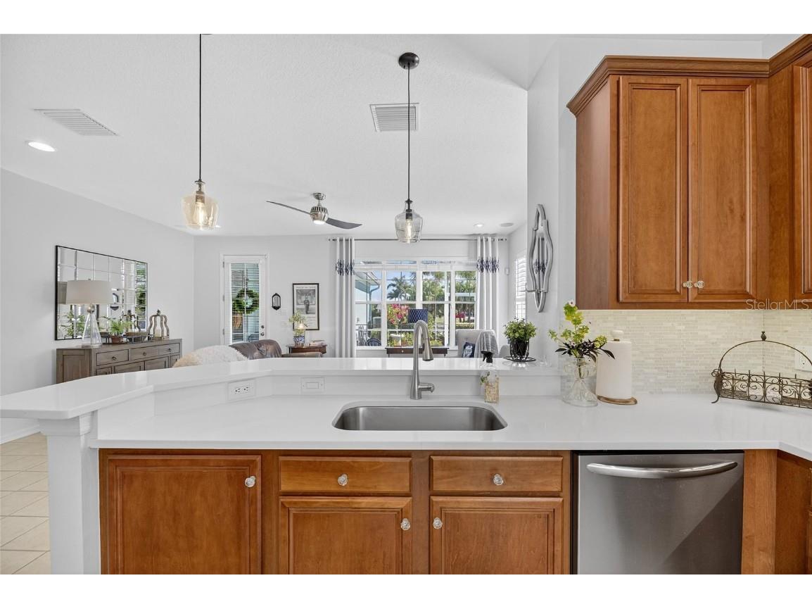 5612 Golden Isles Drive Apollo Beach FL 33572 TB8450817 image18