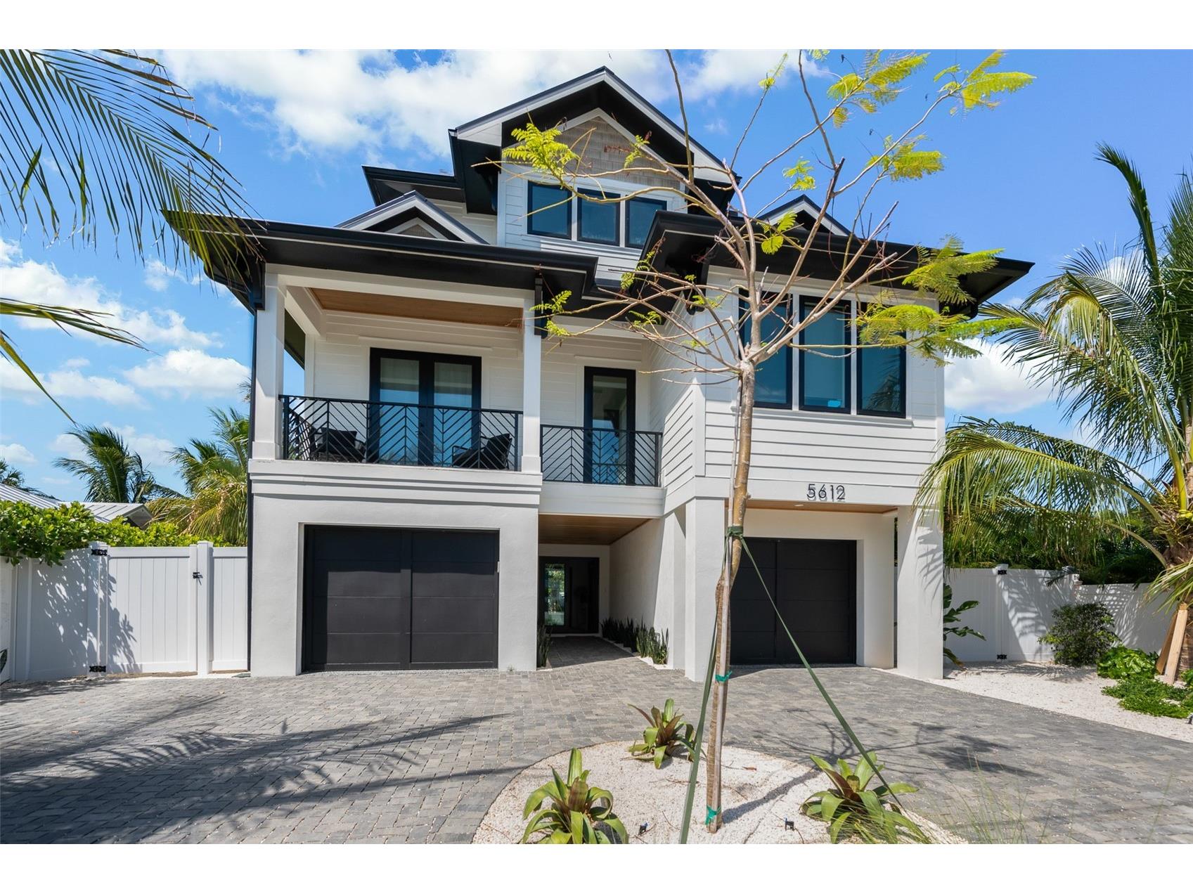 5612 Guava Street Holmes Beach FL 34217 A4676665 image1