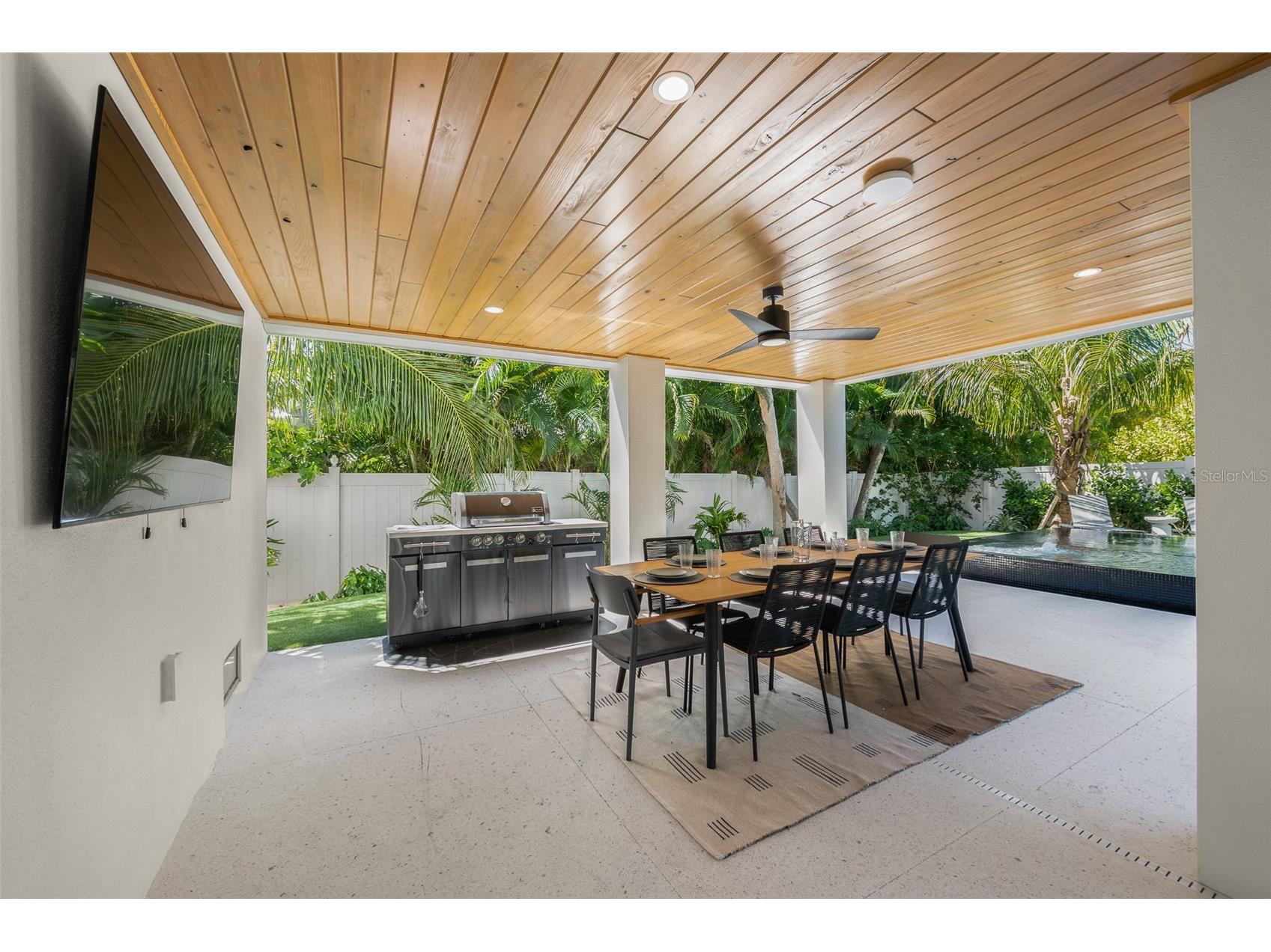 5612 Guava Street Holmes Beach FL 34217 A4676665 image42