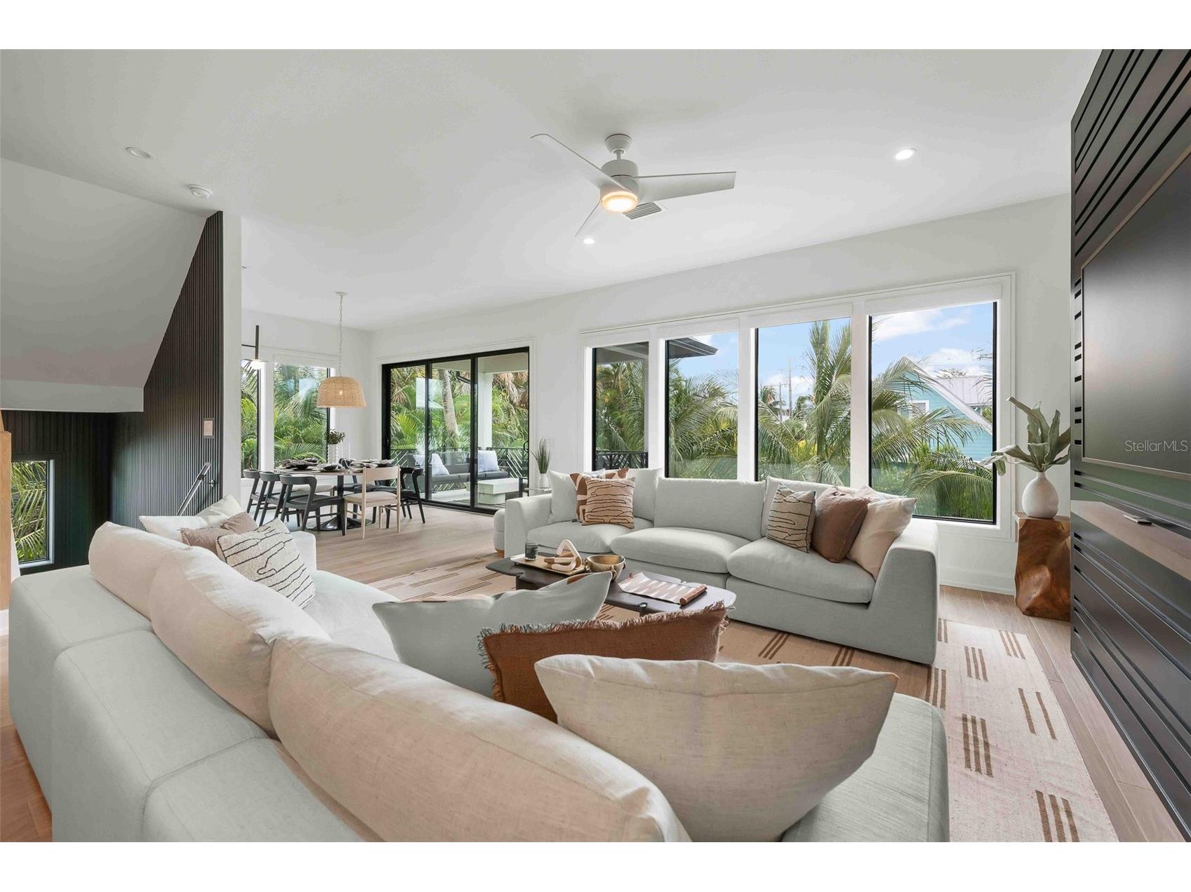 5612 Guava Street Holmes Beach FL 34217 A4676665 image9