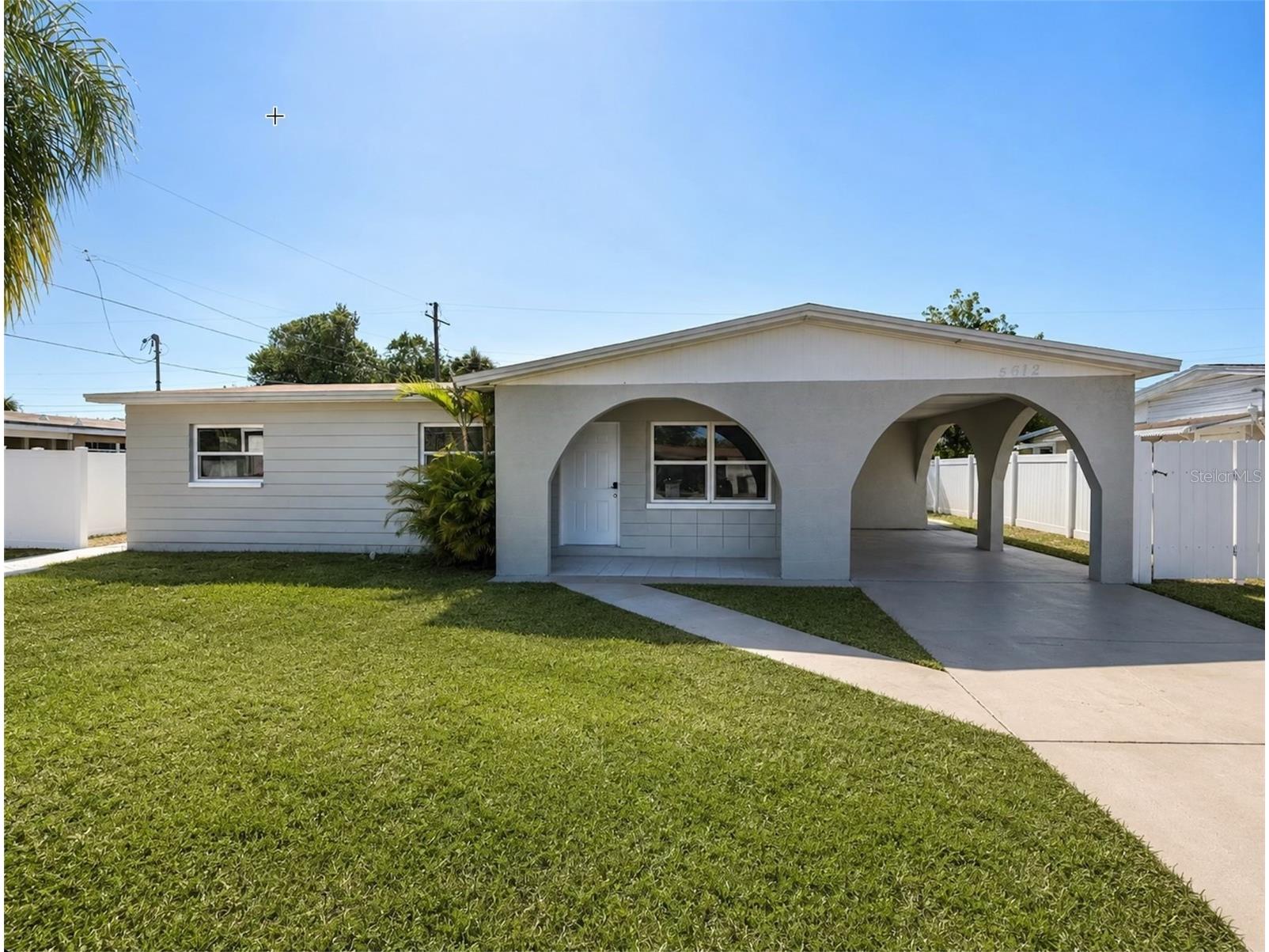 5612 Larimer Drive Tampa FL 33615 A4694790 image1