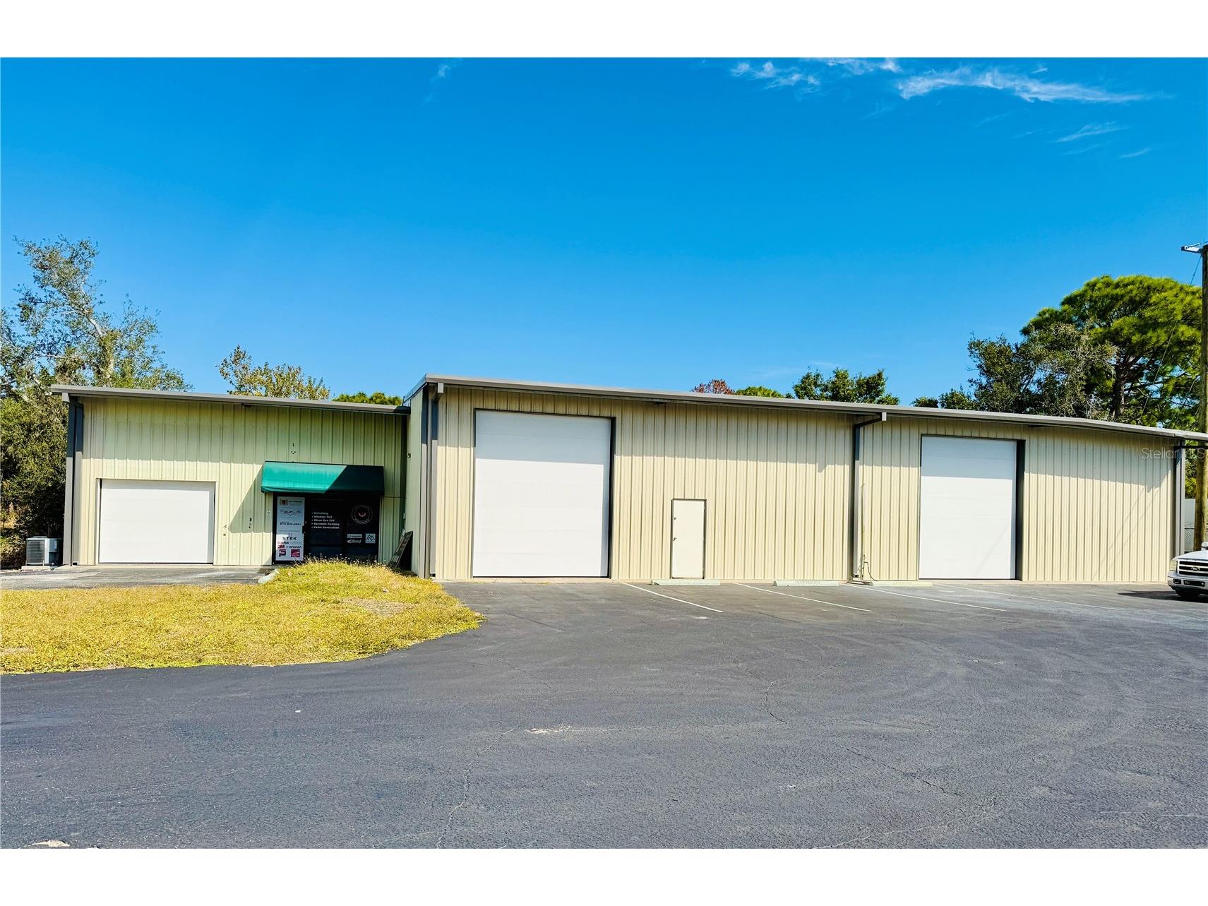 5612 Lawton Drive Sarasota FL 34233 A4671053 image2