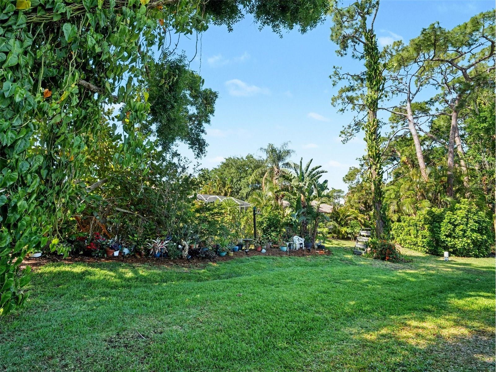 5612 Palm Aire Drive Sarasota FL 34243 A4683581 image15
