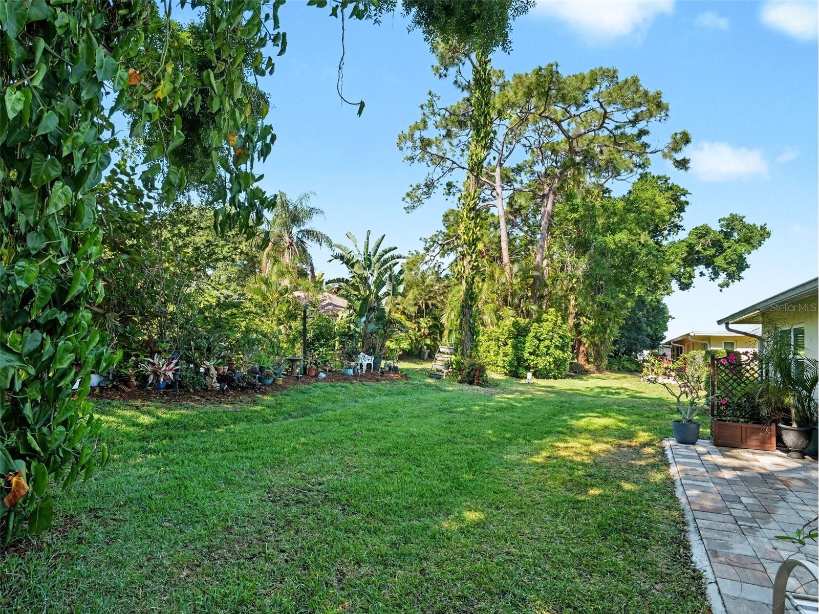 5612 Palm Aire Drive Sarasota FL 34243 A4683581 image16