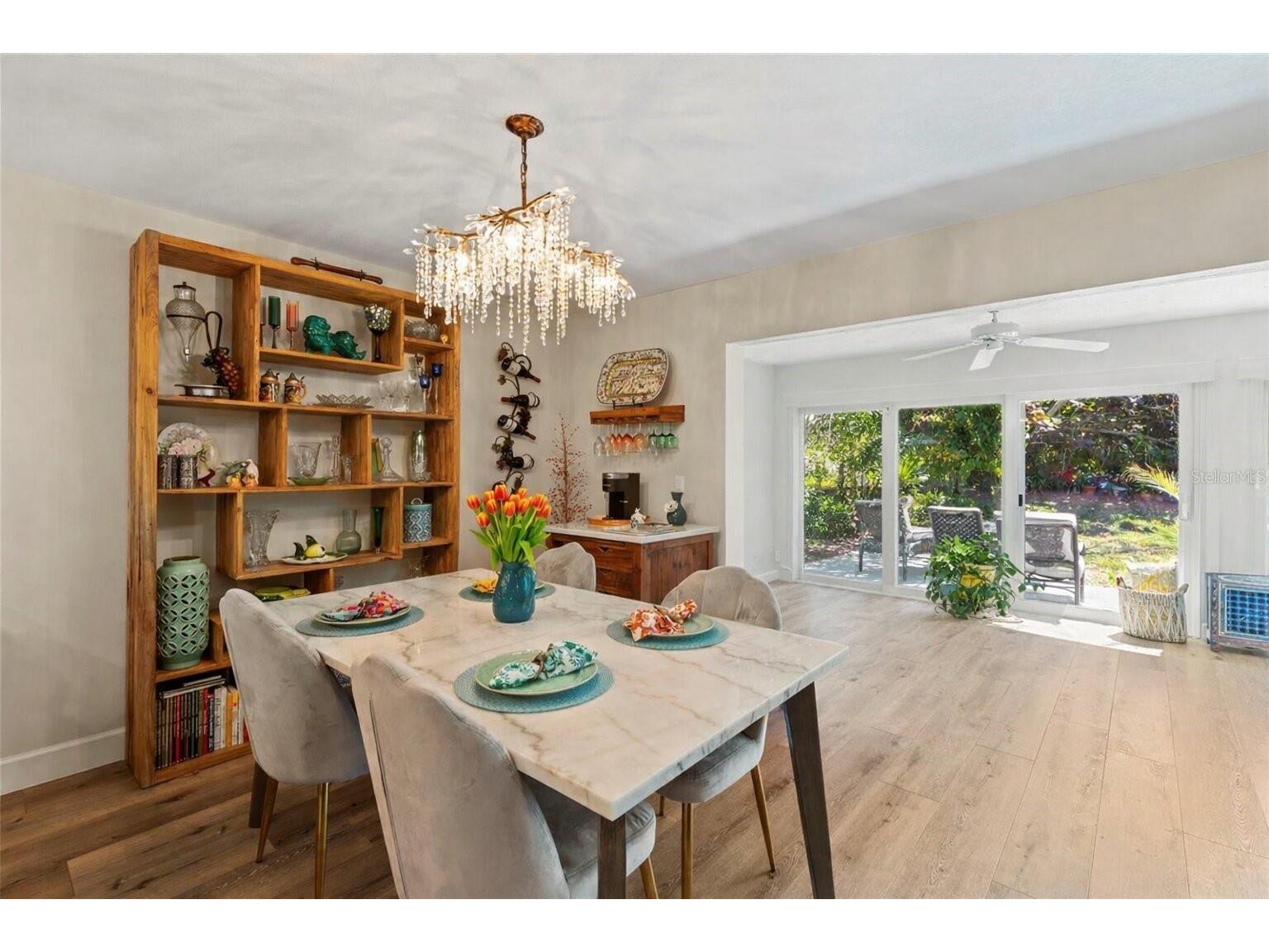 5612 Palm Aire Drive Sarasota FL 34243 A4683581 image5