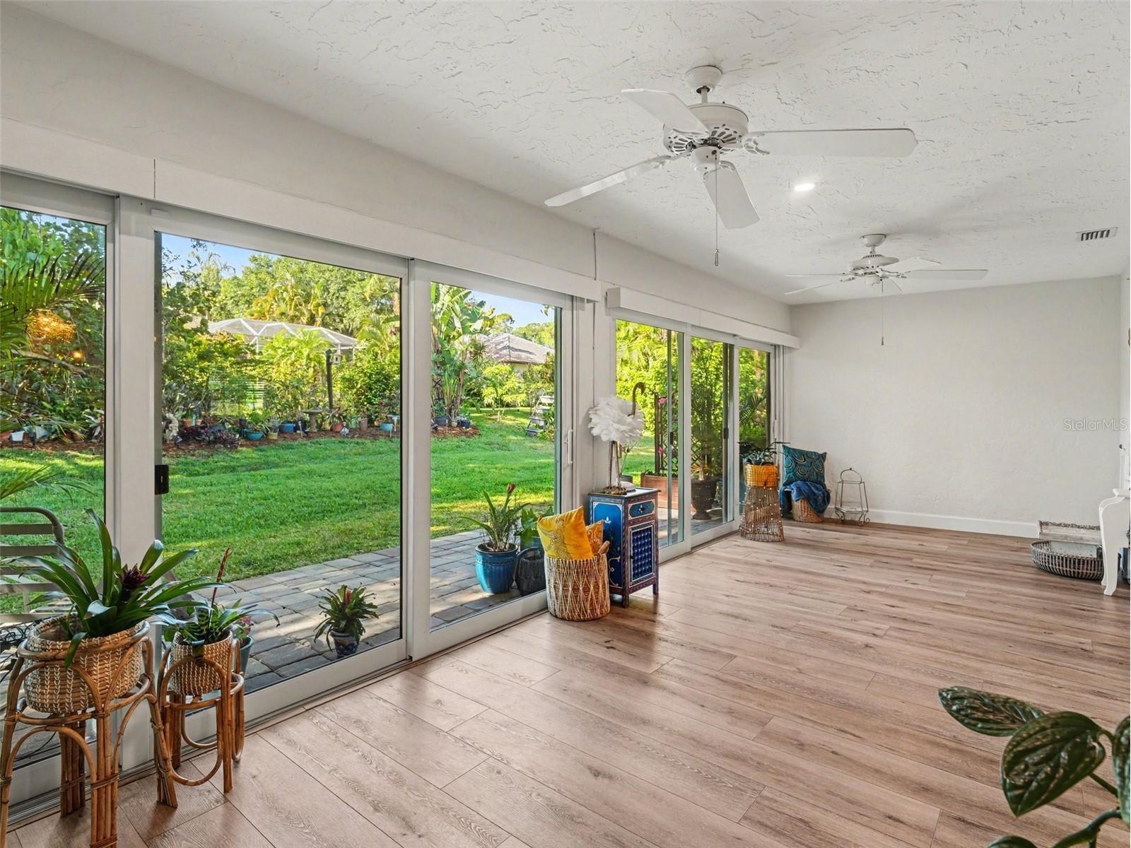5612 Palm Aire Drive Sarasota FL 34243 A4683581 image8
