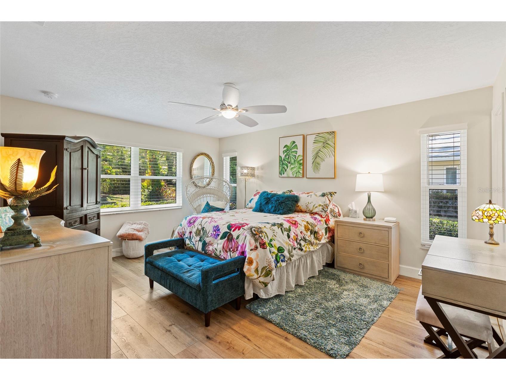 5612 Palm Aire Drive Sarasota FL 34243 A4683581 image9