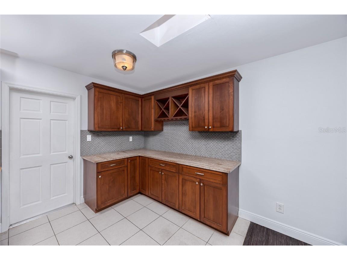 5613 35th Avenue N Saint Petersburg FL 33710 TB8449963 image12