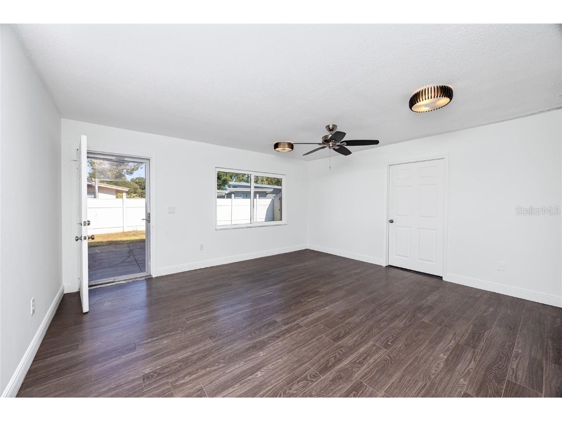 5613 35th Avenue N Saint Petersburg FL 33710 TB8449963 image14