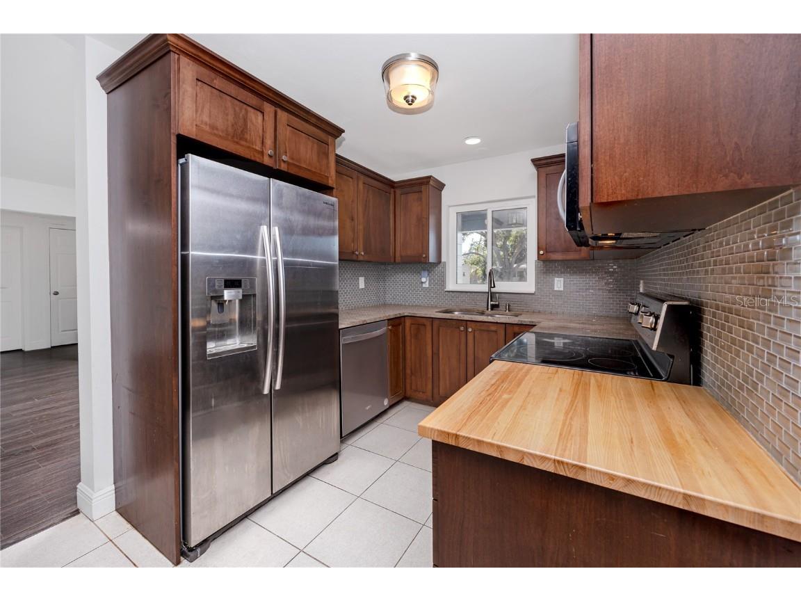 5613 35th Avenue N Saint Petersburg FL 33710 TB8449963 image6