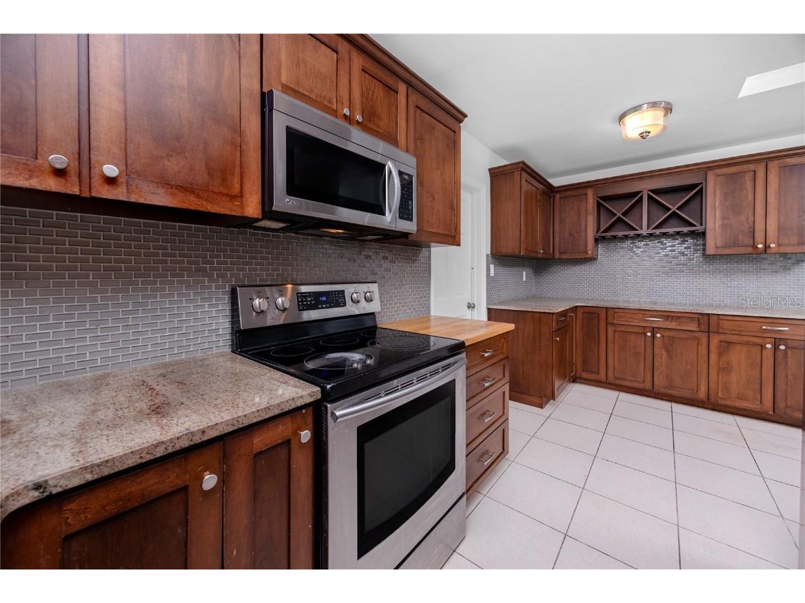 5613 35th Avenue N Saint Petersburg FL 33710 TB8449963 image7