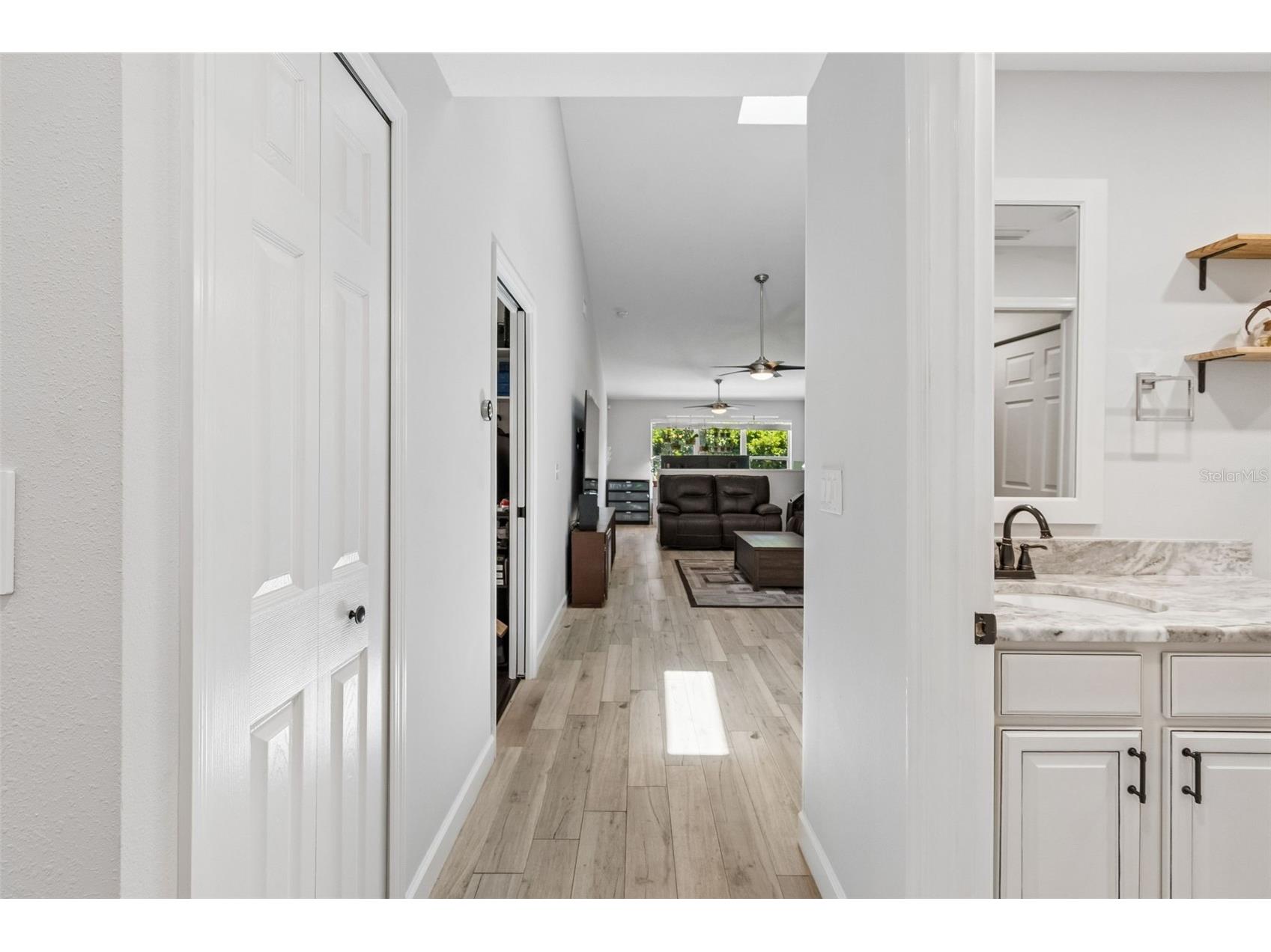 5613 Monte Rosso Road Sarasota FL 34243 TB8505938 image8
