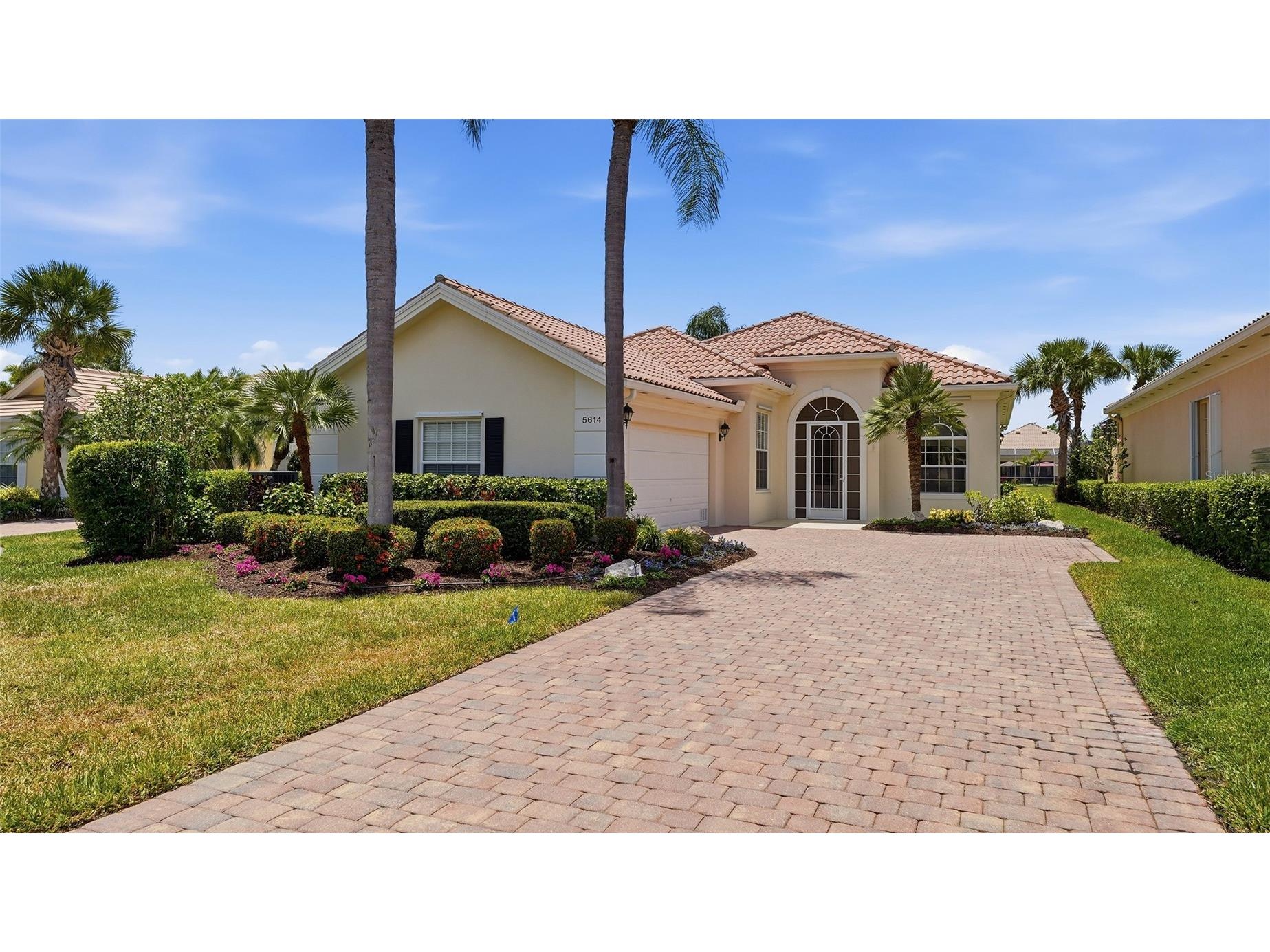 5614 Octonia Place Sarasota FL 34238 A4692412 image1