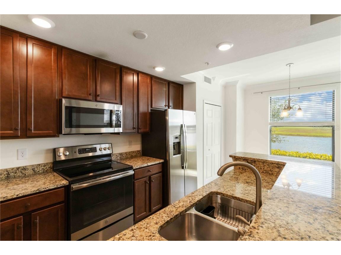 5614 Palmer Circle #104 Bradenton FL 34211 A4666523 image9