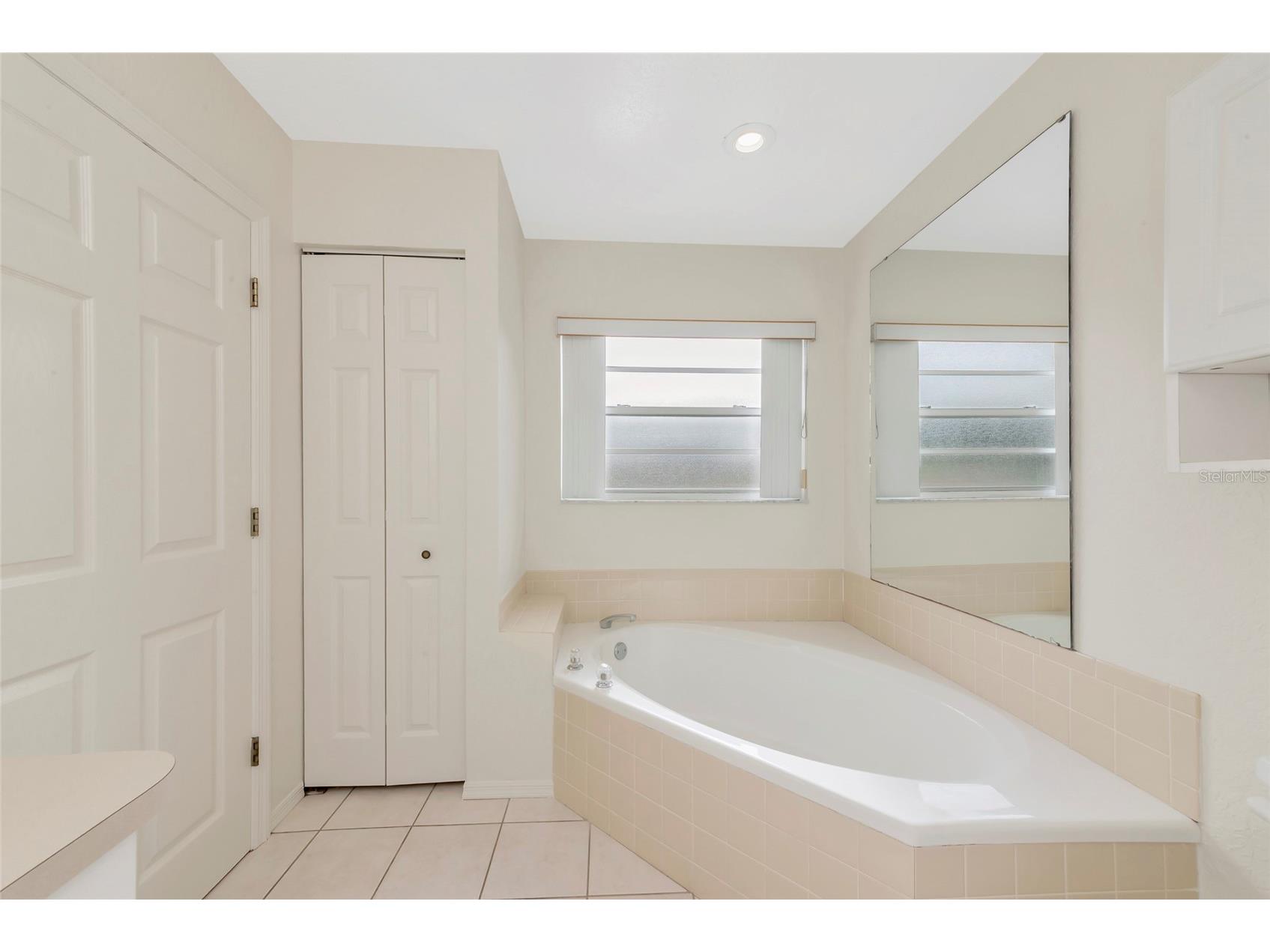 5615 18th Avenue E Bradenton FL 34208 A4689668 image17