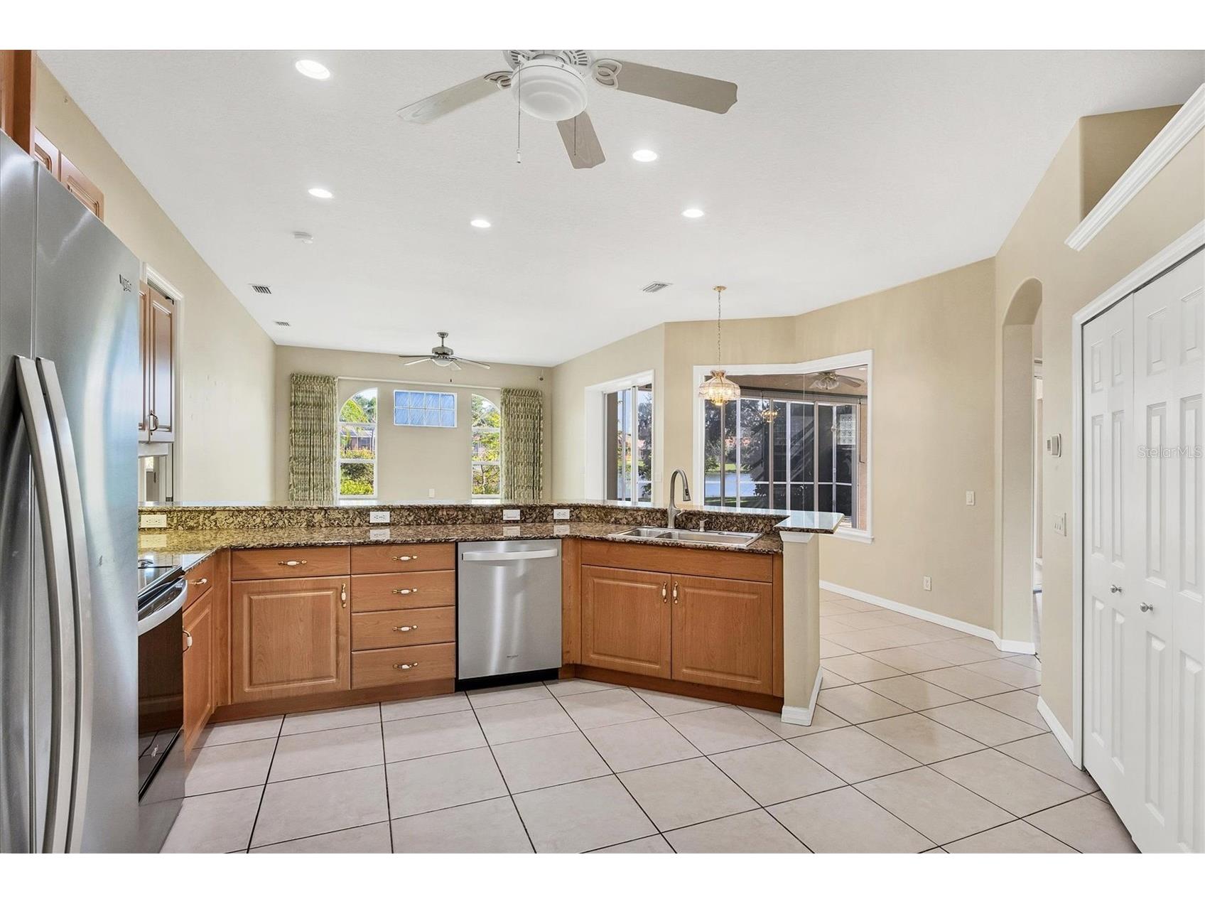 5615 Eastwind Drive Sarasota FL 34233 A4668500 image4