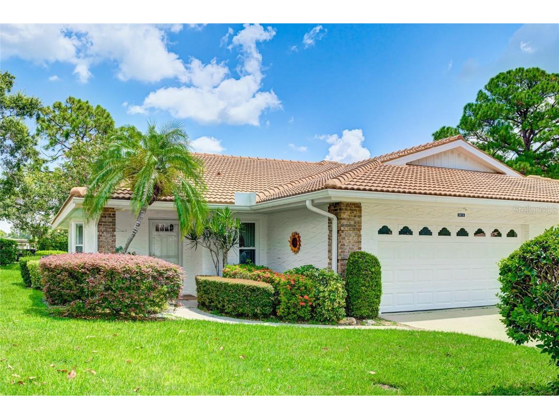 5615 Garden Lakes Drive Bradenton FL 34203 A4619574 image1