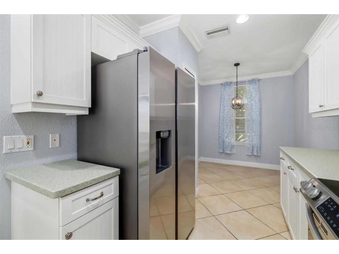 5615 Southernmost Lane Bradenton FL 34203 A4674071 image11