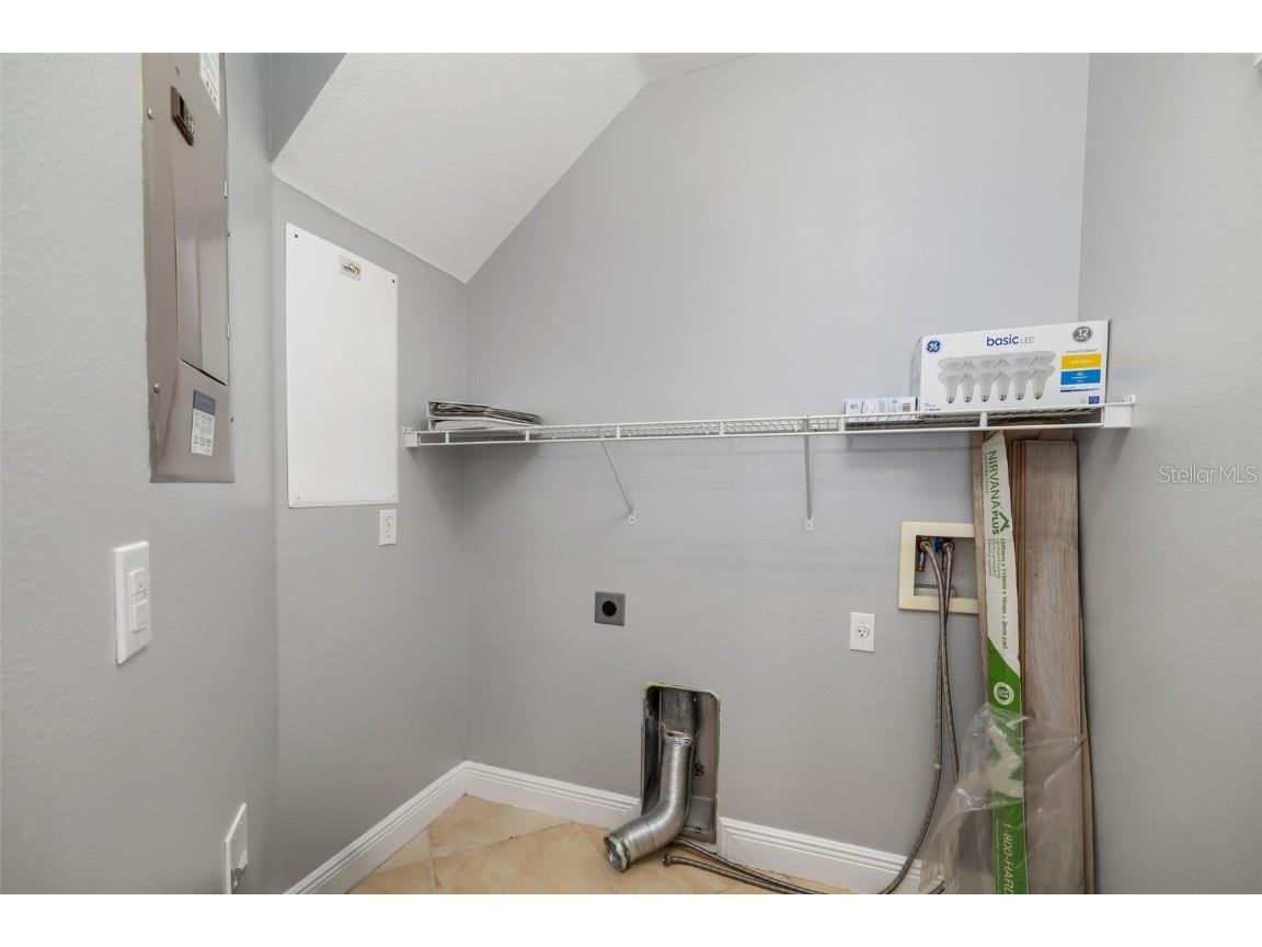 5615 Southernmost Lane Bradenton FL 34203 A4674071 image15