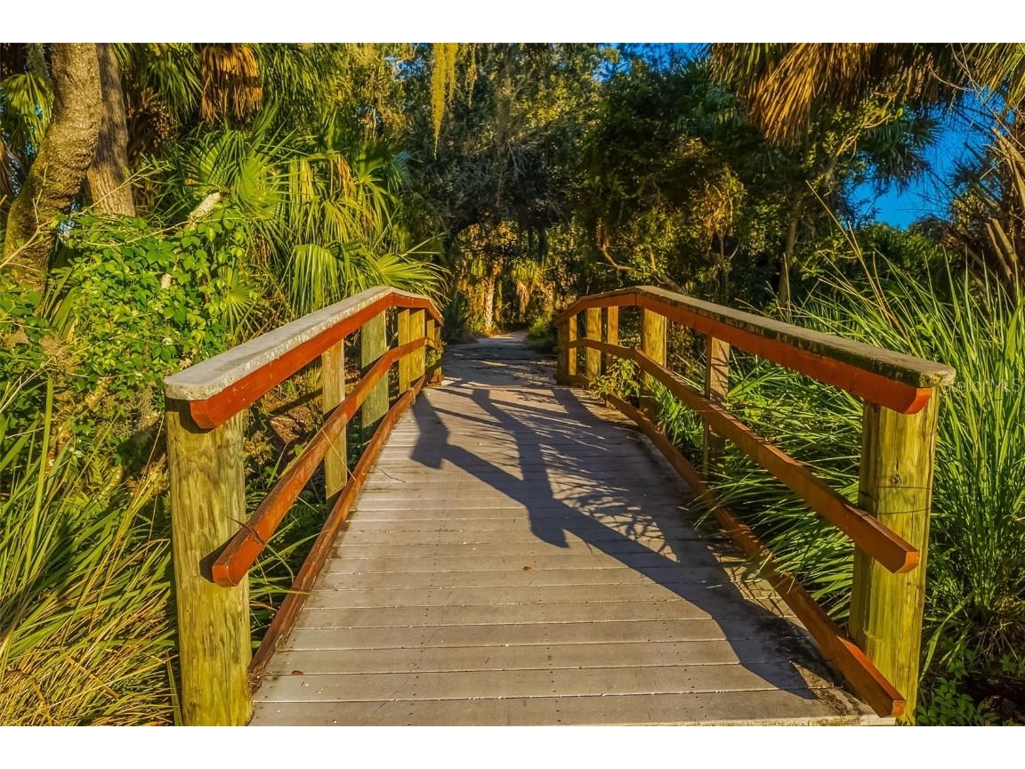 5615 Southernmost Lane Bradenton FL 34203 A4674071 image53