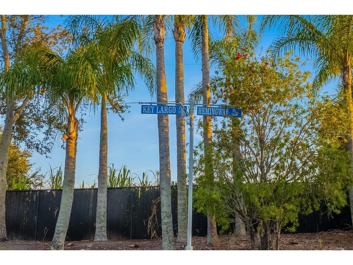 5615 Southernmost Lane Bradenton FL 34203 A4674071 image72