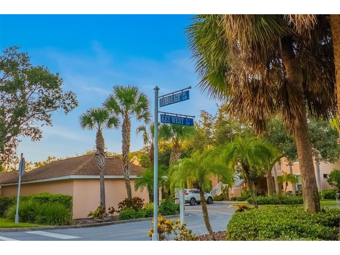 5615 Southernmost Lane Bradenton FL 34203 A4674071 image73