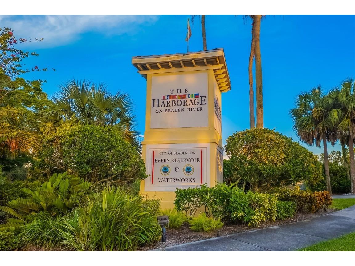 5615 Southernmost Lane Bradenton FL 34203 A4674071 image75